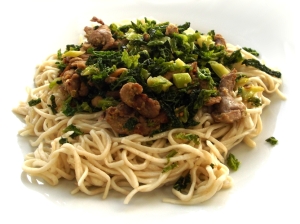 Cabbage and pork garlic noodles